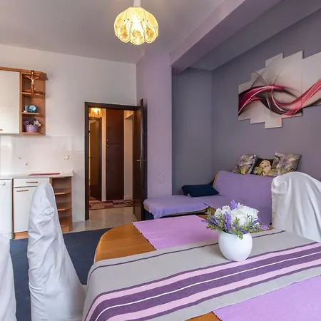 Apartment Vitko Near The With Private Parking & Grill Station