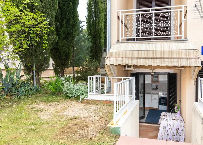 Vitko Near The With Private Parking & Grill Station Apartament *