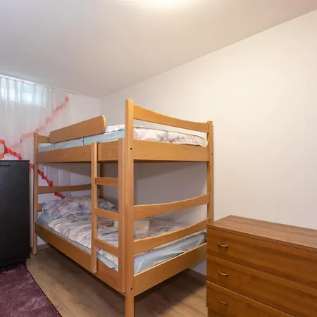 Daire Vitko Near The With Private Parking & Grill Station *