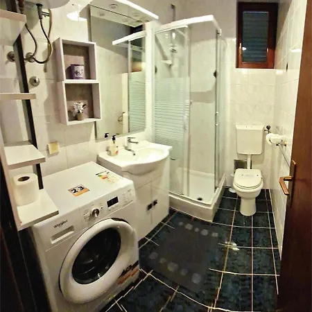 Vitko Near The With Private Parking & Grill Station Apartament *